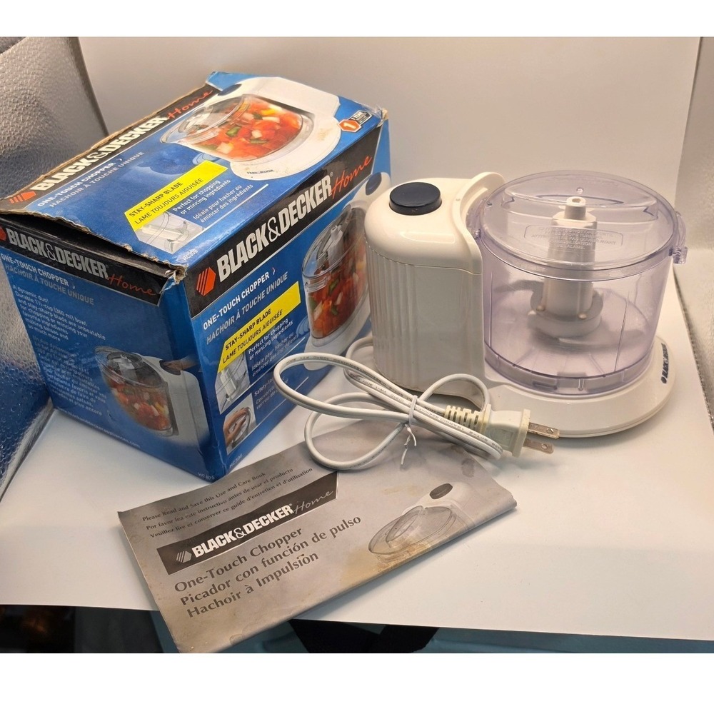 Black & Decker One-Touch Chopper HC3000 White Mini Food Processor wth Box Manual